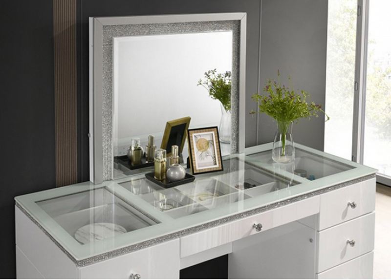 LGFASTOHOLM Silver Rhinestone Trim White Vanity Set With LED Light